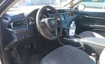 Toyota Camry 2019 года за 10 500 000 тг. в Шымкент фото 5