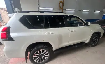 Toyota Land Cruiser Prado 2022 года за 35 000 000 тг. в Астана фото 4