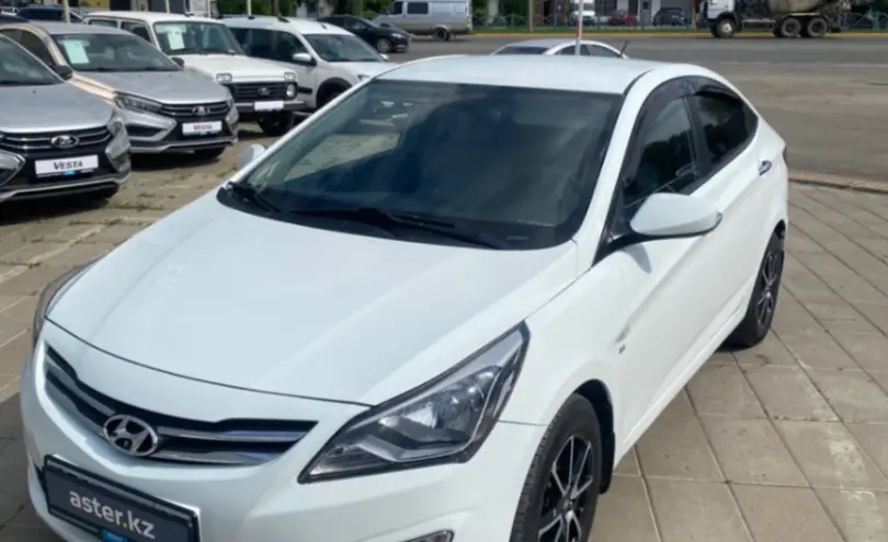 Hyundai Solaris 2015 года за 3 500 000 тг. в Уральск