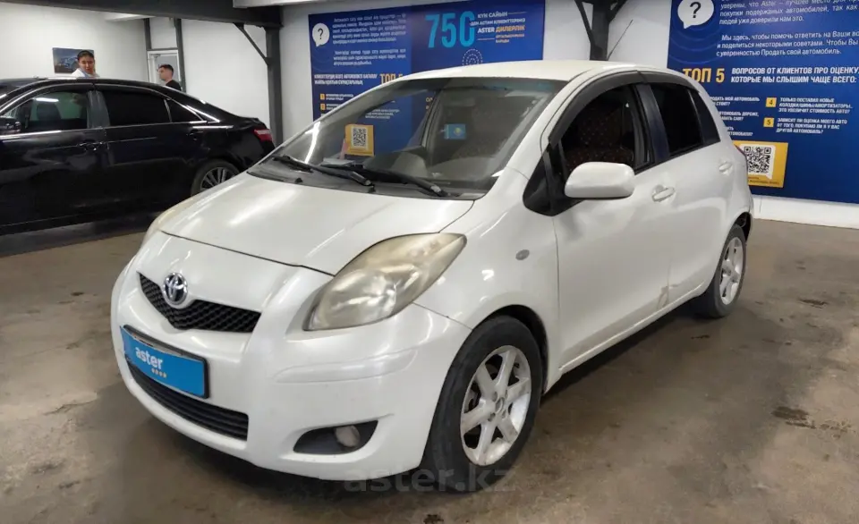 Toyota Yaris 2010 года за 3 500 000 тг. в Астана