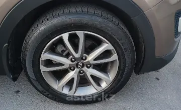 Hyundai Santa Fe 2012 года за 8 000 000 тг. в Астана