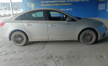 Chevrolet Cruze 2011 года за 1 900 000 тг. в Алматы фото 4