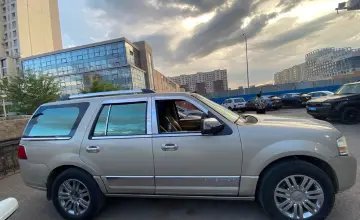 Lincoln Navigator 2007 года за 8 000 000 тг. в Астана фото 4