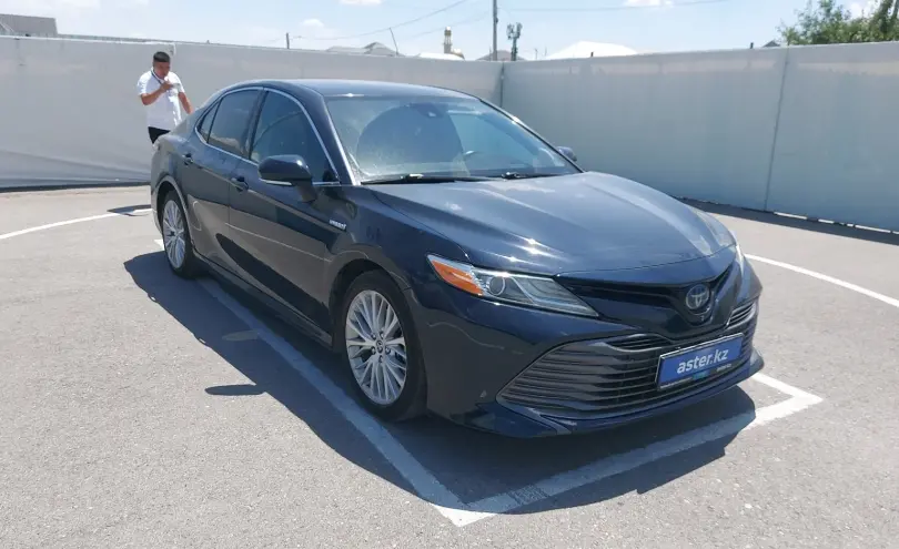 Toyota Camry 2019 года за 11 000 000 тг. в Шымкент фото 2