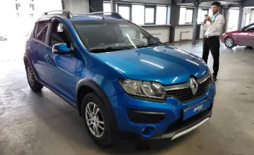 Renault Sandero 2015 года за 3 500 000 тг. в Астана фото 2