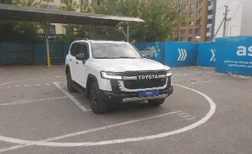 Toyota Land Cruiser 2022 года за 45 000 000 тг. в Алматы фото 2
