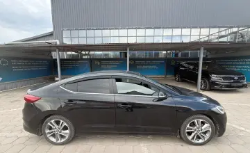 Hyundai Elantra 2018 года за 6 200 000 тг. в Караганда фото 4