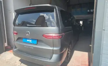 Volkswagen Multivan 2022 года за 40 000 000 тг. в Астана