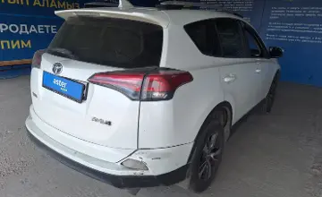 Toyota RAV4 2016 года за 8 500 000 тг. в Алматы