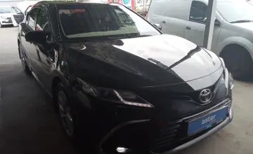 Toyota Camry 2021 года за 12 750 000 тг. в Алматы фото 3