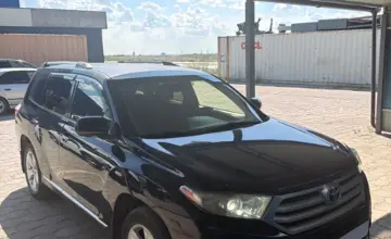 Toyota Highlander 2013 года за 12 500 000 тг. в Караганда фото 3