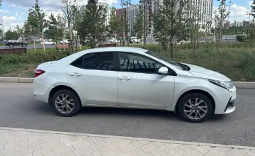 Toyota Corolla 2018 года за 6 500 000 тг. в Астана фото 4