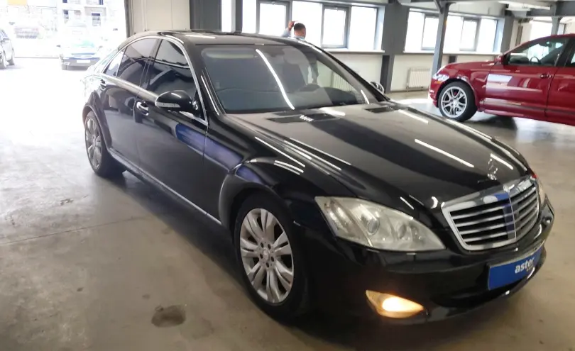 Mercedes-Benz S-Класс 2008 года за 7 000 000 тг. в Астана фото 2