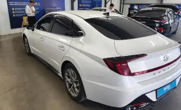 Hyundai Sonata 2021 года за 10 500 000 тг. в Астана фото 4