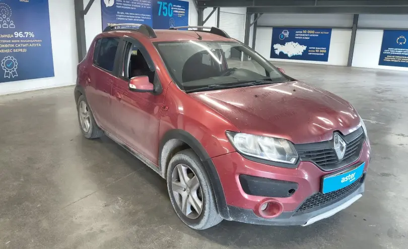 Renault Sandero 2016 года за 3 000 000 тг. в Астана фото 2