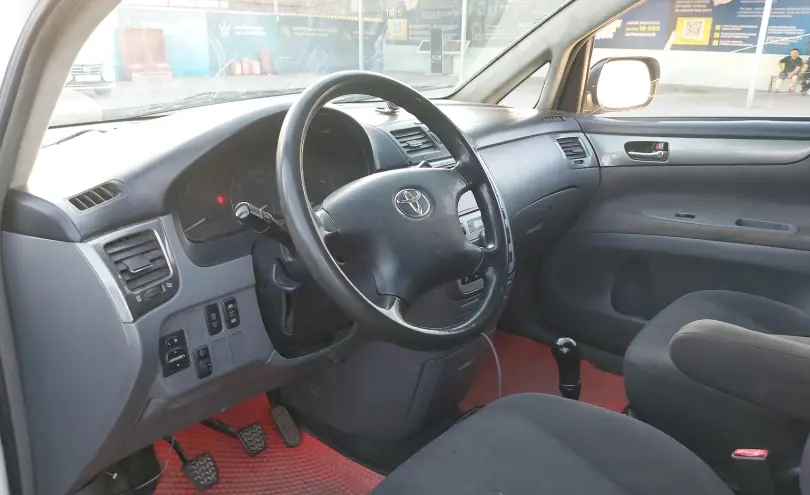 Toyota Avensis Verso 2003 года за 2 500 000 тг. в Шымкент фото 5