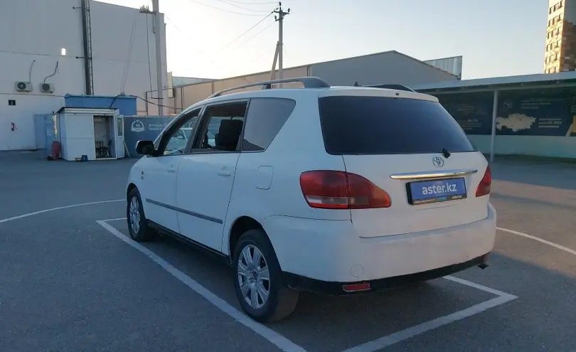 Toyota Avensis Verso 2003 года за 2 500 000 тг. в Шымкент фото 4