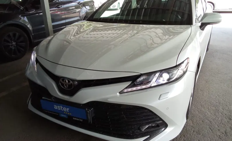 Toyota Camry 2020 года за 12 500 000 тг. в Алматы