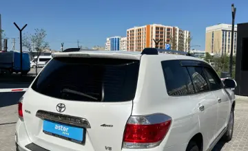 Toyota Highlander 2011 года за 13 000 000 тг. в Астана