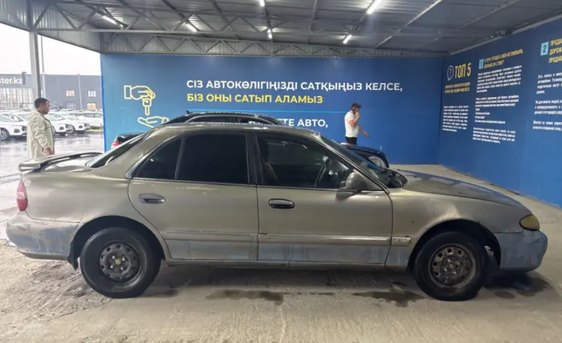 Hyundai Sonata 1996 года за 800 000 тг. в Алматы фото 4
