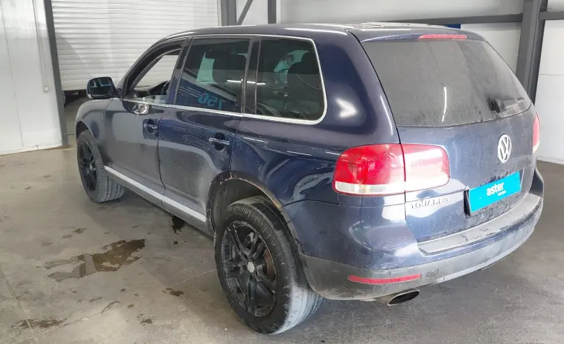 Volkswagen Touareg 2004 года за 2 000 000 тг. в Астана фото 4