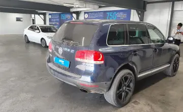 Volkswagen Touareg 2004 года за 2 000 000 тг. в Астана фото 3