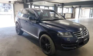 Volkswagen Touareg 2004 года за 2 000 000 тг. в Астана фото 2