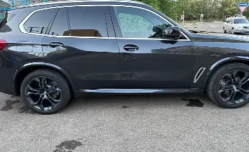 BMW X5 2019 года за 25 200 000 тг. в Астана