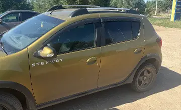 Renault Sandero 2016 года за 3 500 000 тг. в Актобе фото 3