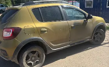 Renault Sandero 2016 года за 3 500 000 тг. в Актобе фото 2