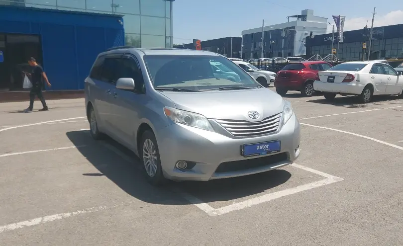 Toyota Sienna 2016 года за 14 500 000 тг. в Алматы фото 2
