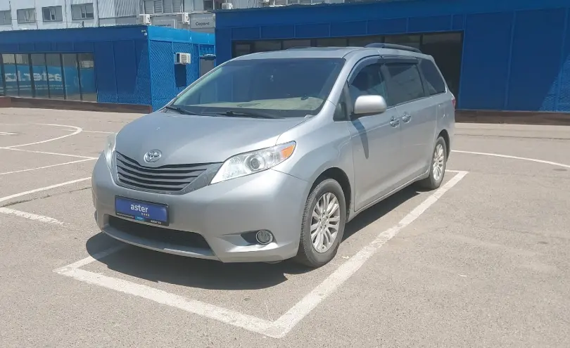 Toyota Sienna 2016 года за 14 500 000 тг. в Алматы