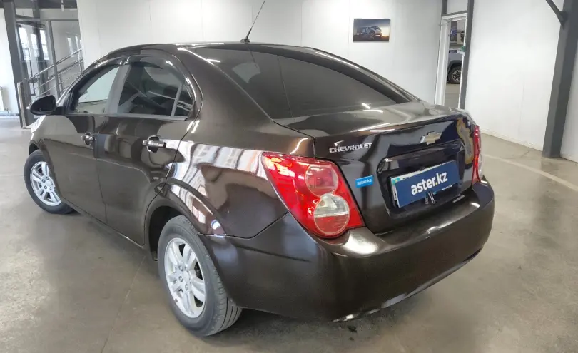 Chevrolet Aveo 2015 года за 3 400 000 тг. в Астана фото 4