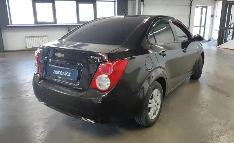 Chevrolet Aveo 2015 года за 3 400 000 тг. в Астана фото 3