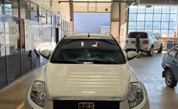 Geely Emgrand X7 2014 года за 4 000 000 тг. в Караганда фото 2