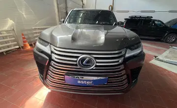 Lexus LX 2022 года за 60 000 000 тг. в Астана фото 2