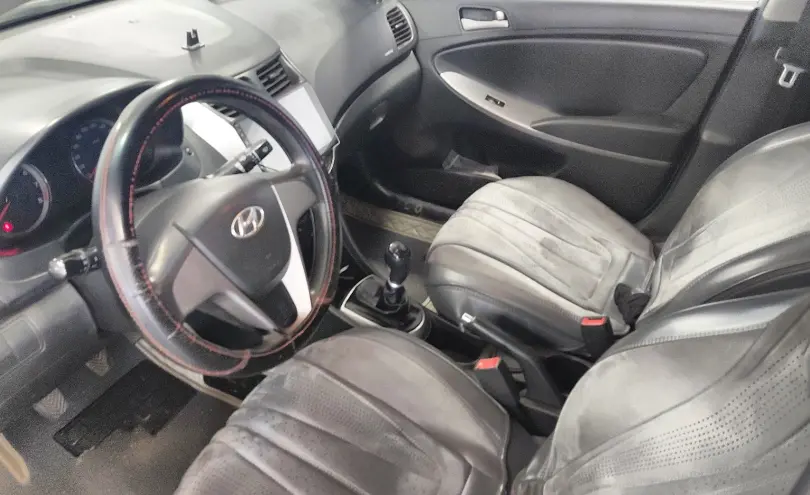 Hyundai Accent 2015 года за 3 000 000 тг. в Астана фото 5