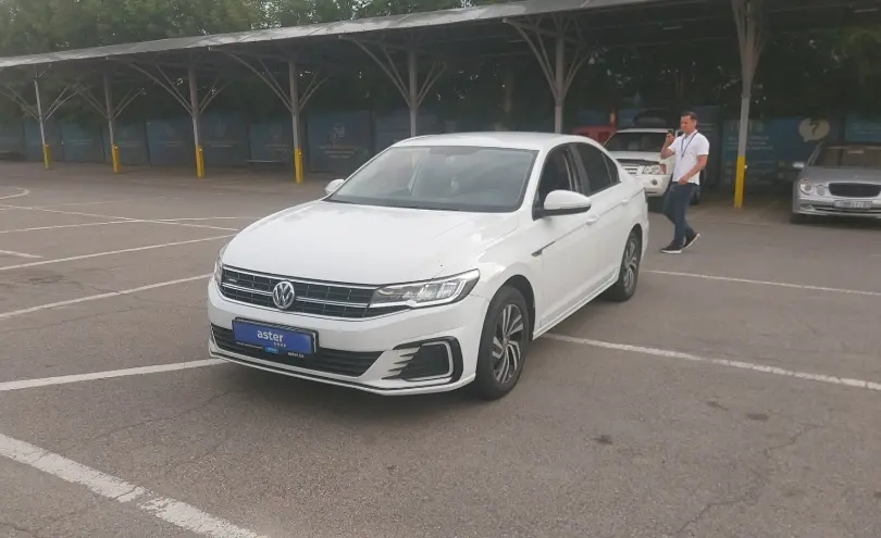 Volkswagen E-BORA 2020 года за 14 000 000 тг. в Алматы
