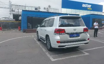 Toyota Land Cruiser 2016 года за 31 000 000 тг. в Алматы фото 4
