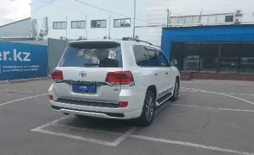 Toyota Land Cruiser 2016 года за 31 000 000 тг. в Алматы фото 3