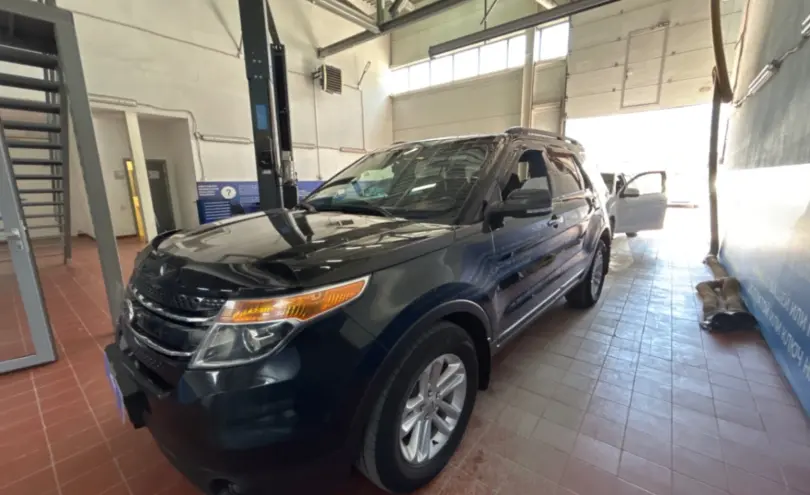 Ford Explorer 2013 года за 9 000 000 тг. в Астана