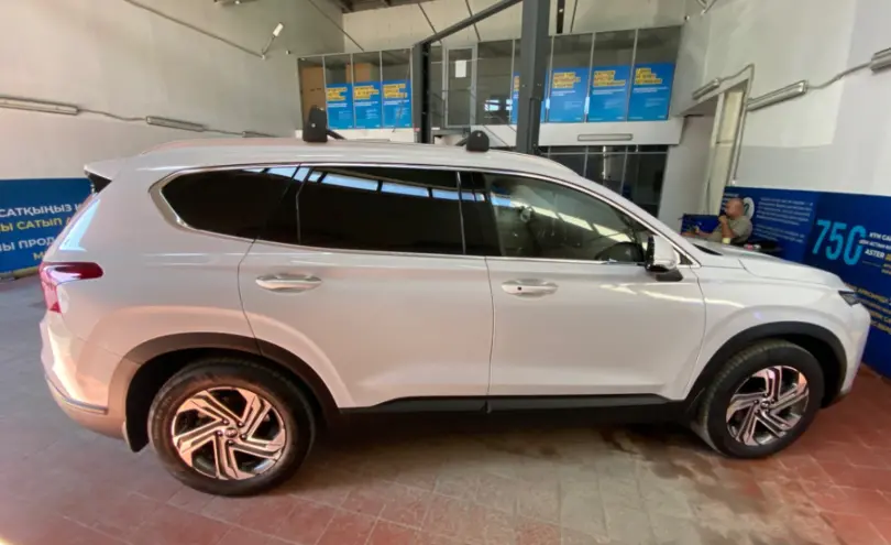 Hyundai Santa Fe 2022 года за 13 500 000 тг. в Астана фото 4