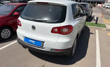 Volkswagen Tiguan 2011 года за 4 500 000 тг. в Астана