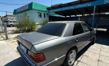 Mercedes-Benz E-Класс 1993 года за 1 000 000 тг. в Талдыкорган