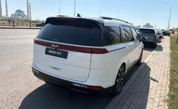 Kia Carnival 2022 года за 22 000 000 тг. в Астана