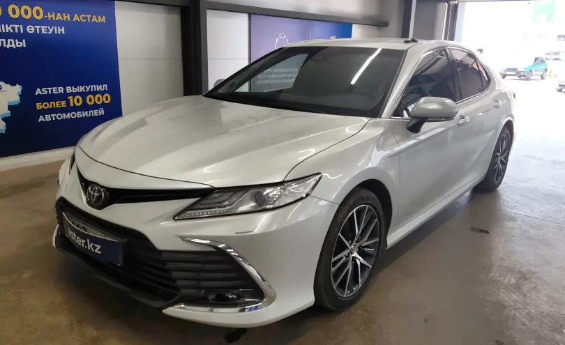 Toyota Camry 2024 года за 18 000 000 тг. в Астана