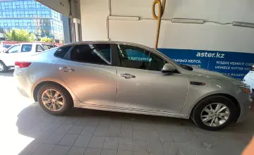 Kia Optima 2017 года за 7 000 000 тг. в Астана фото 4