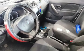 Renault Logan 2015 года за 1 900 000 тг. в Астана фото 5