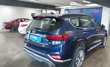 Hyundai Santa Fe 2019 года за 11 000 000 тг. в Астана фото 3