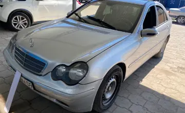 Mercedes-Benz C-Класс 2001 года за 1 500 000 тг. в Караганда фото 1